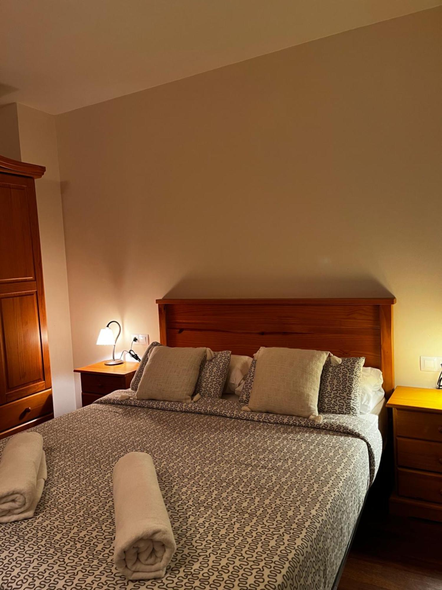 Luxury House Valencia D'Aneu Appartement Buitenkant foto