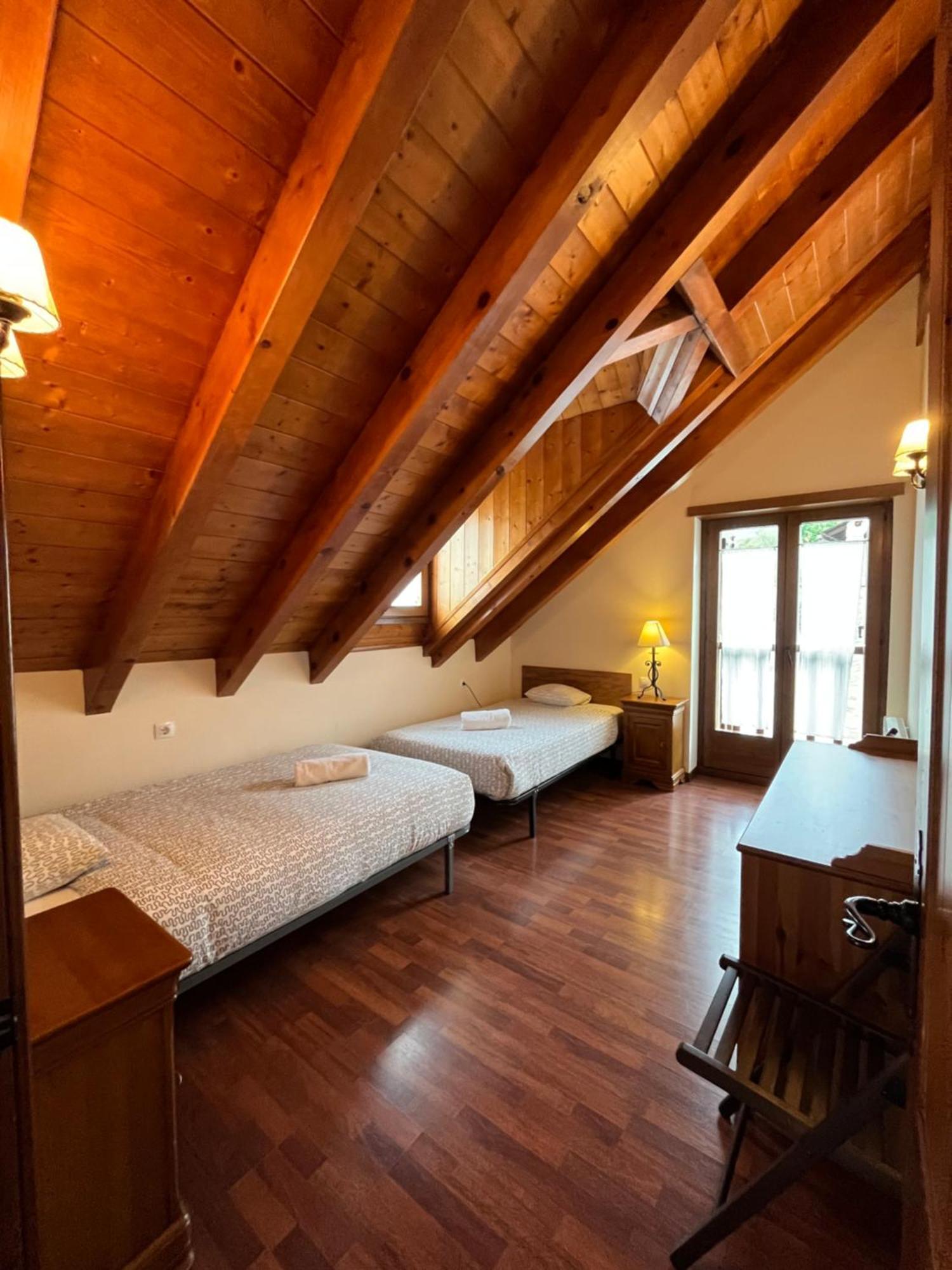Luxury House Valencia D'Aneu Appartement Buitenkant foto