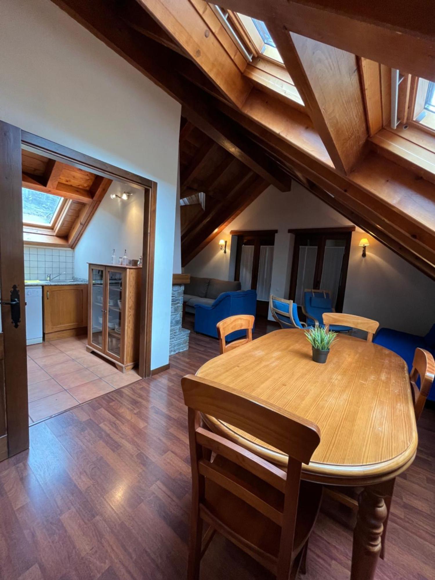 Luxury House Valencia D'Aneu Appartement Buitenkant foto