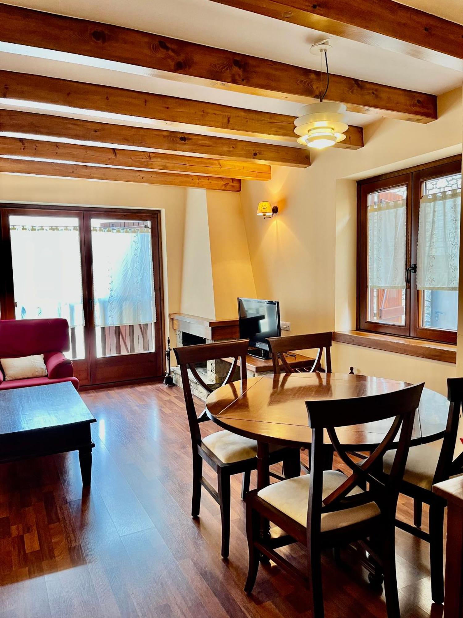 Luxury House Valencia D'Aneu Appartement Buitenkant foto