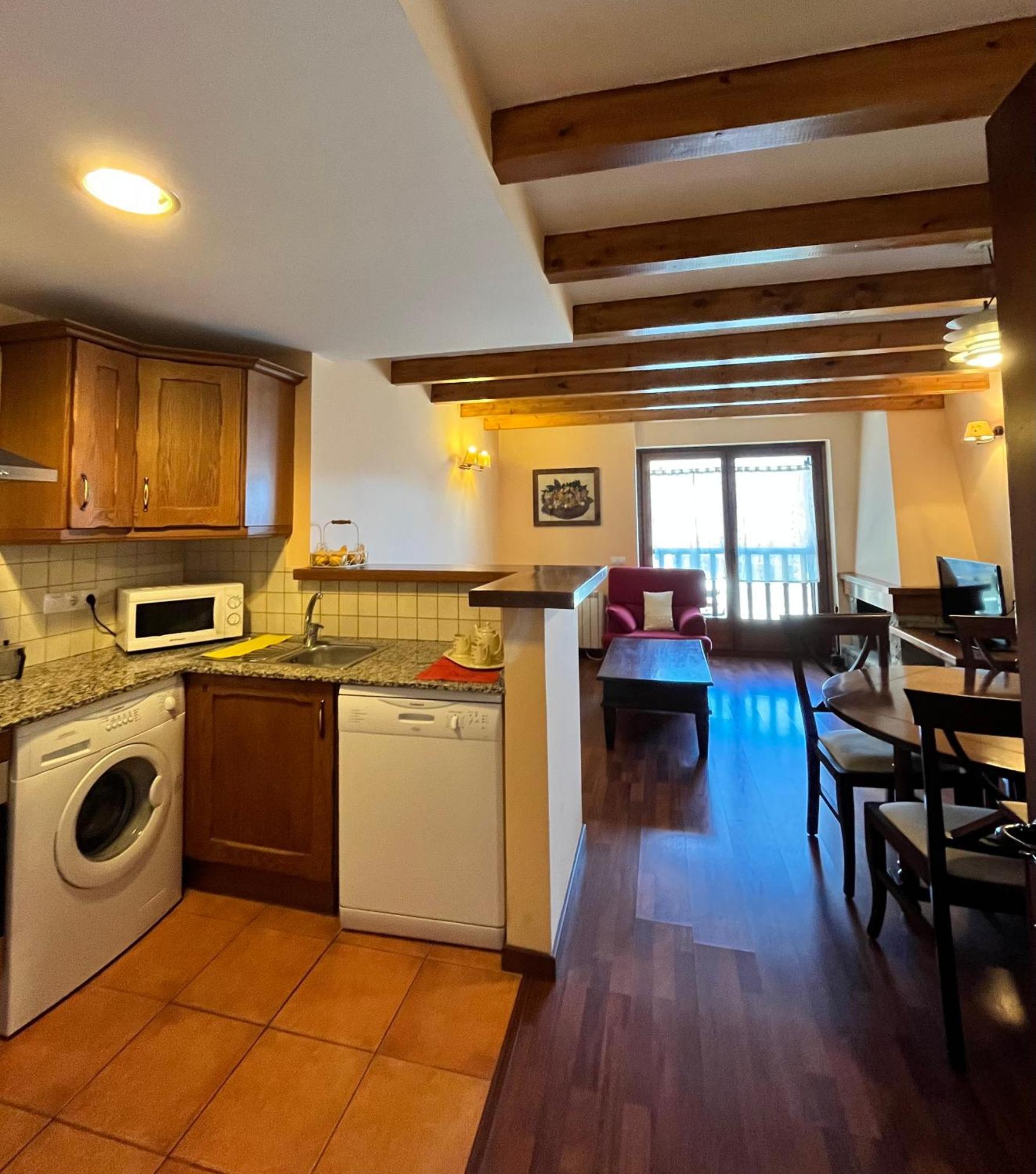 Luxury House Valencia D'Aneu Appartement Buitenkant foto