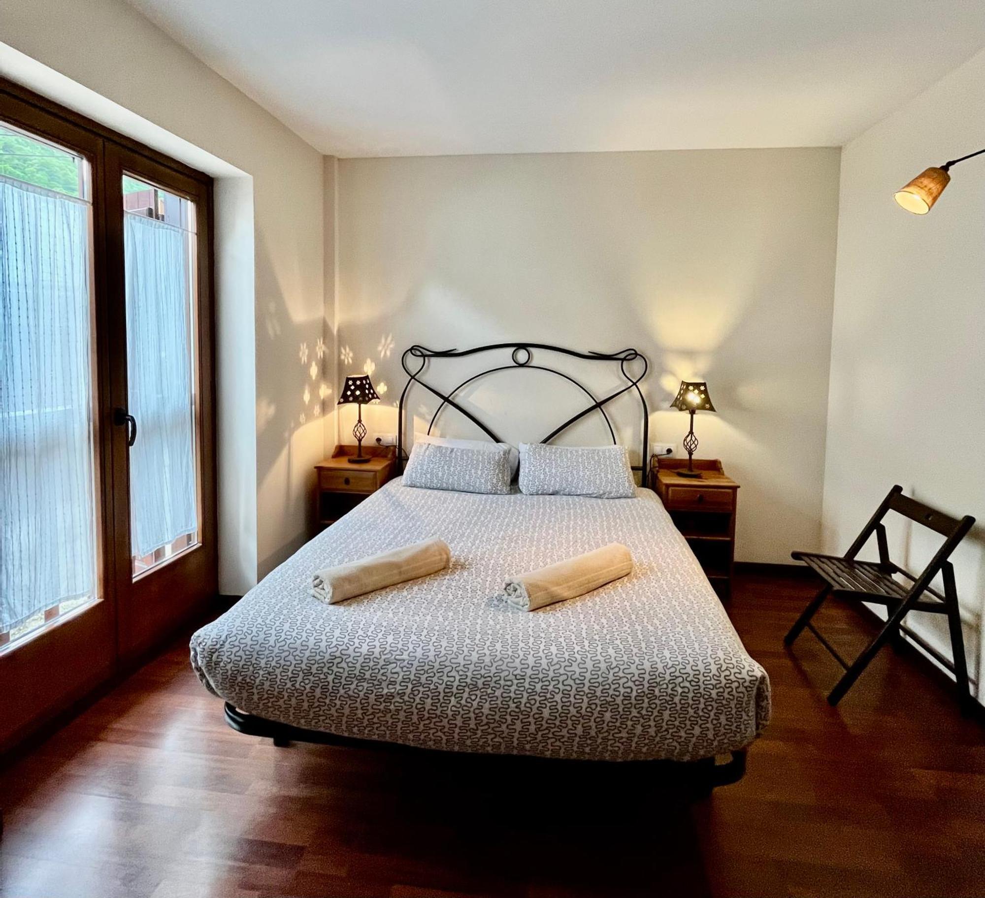 Luxury House Valencia D'Aneu Appartement Buitenkant foto